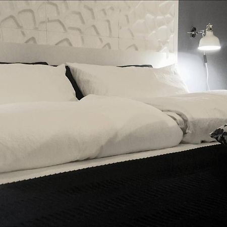 Joivy Heart Of The City 1 Bed Apt Near Castle Belvedere Genoa Luaran gambar